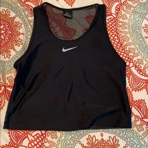 nike workout top